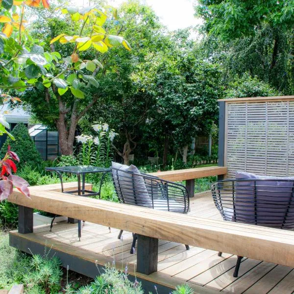 The Alchemist Retreat, Private Studio in Carterton，位于Carterton的酒店