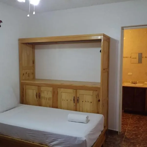 Las Galeras Island Hostel，位于拉斯加勒拉斯的酒店