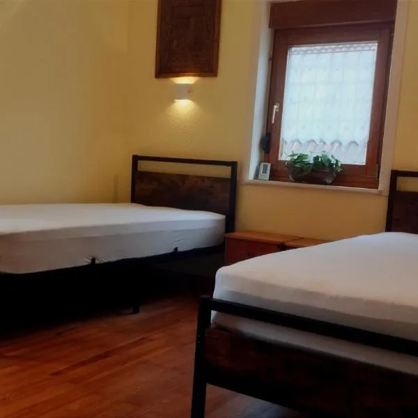 Zimmer mit zwei Einzelbetten，位于舍姆贝格的酒店