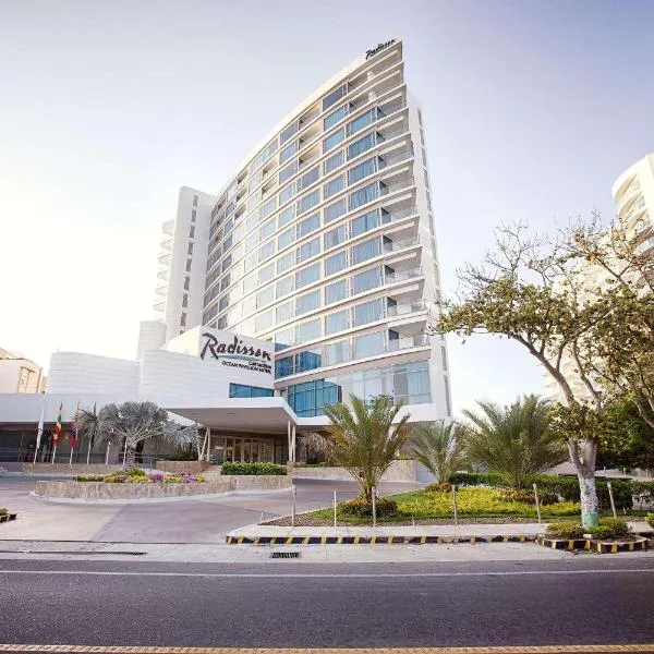 Radisson Cartagena Ocean Pavillion Hotel，位于Manzanillo的酒店