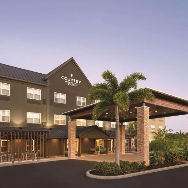 Country Inn & Suites by Radisson, Bradenton-Lakewood-Ranch, FL，位于Elwood Park的酒店
