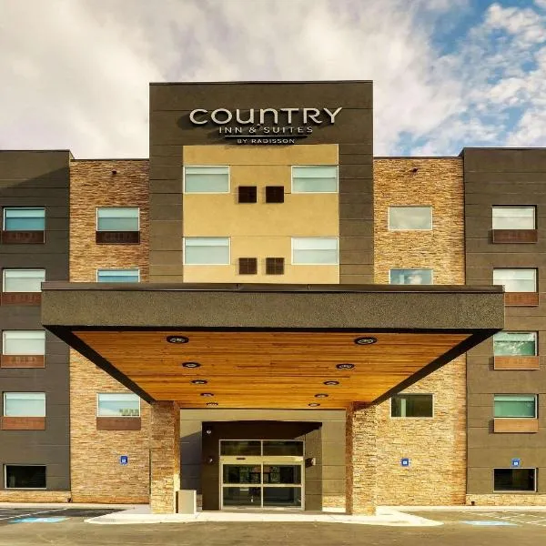 Country Inn & Suites by Radisson, Cumming, GA，位于卡明的酒店