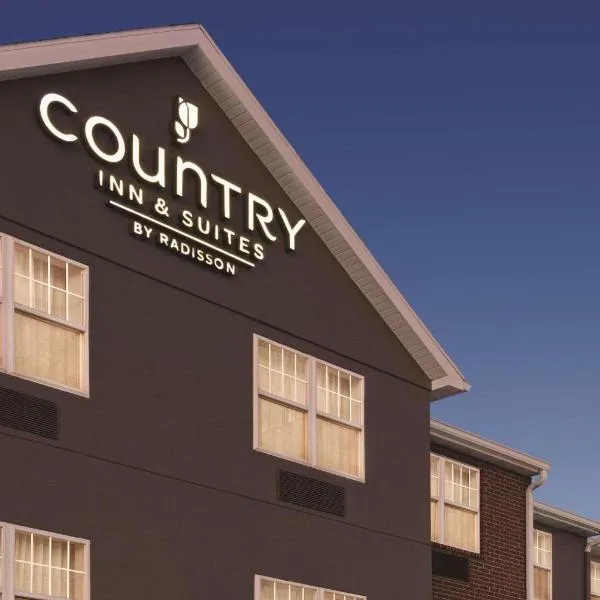 卡尔森江山旅馆及套房 - 迪比克，位于East Dubuque的酒店