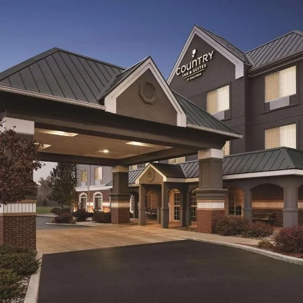 密歇根江山旅馆及套房酒店，位于Michiana Shores的酒店