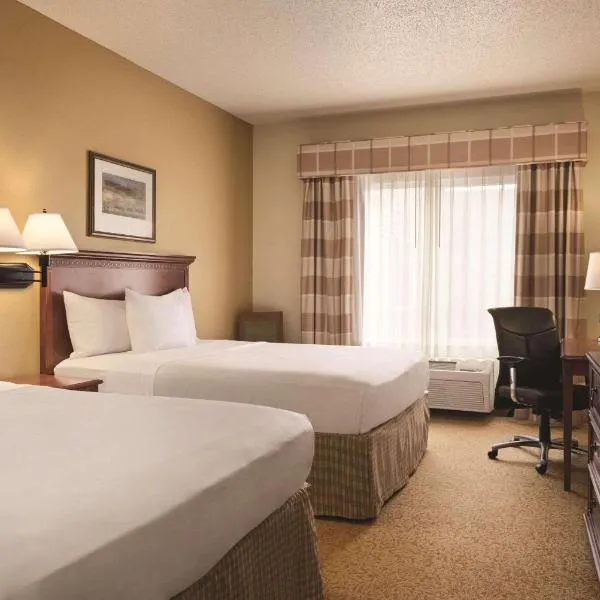 曼凯托酒店及会议中心 - 乡村套房酒店，位于Saint Clair的酒店