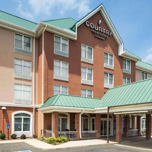 Country Inn & Suites by Radisson, Akron Cuyahoga Falls，位于East Liberty的酒店