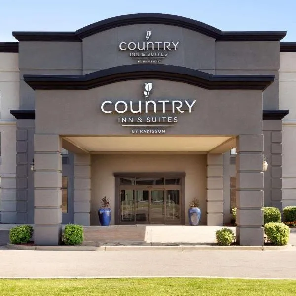 Country Inn & Suites by Radisson, Wolfchase-Memphis, TN，位于Arlington的酒店