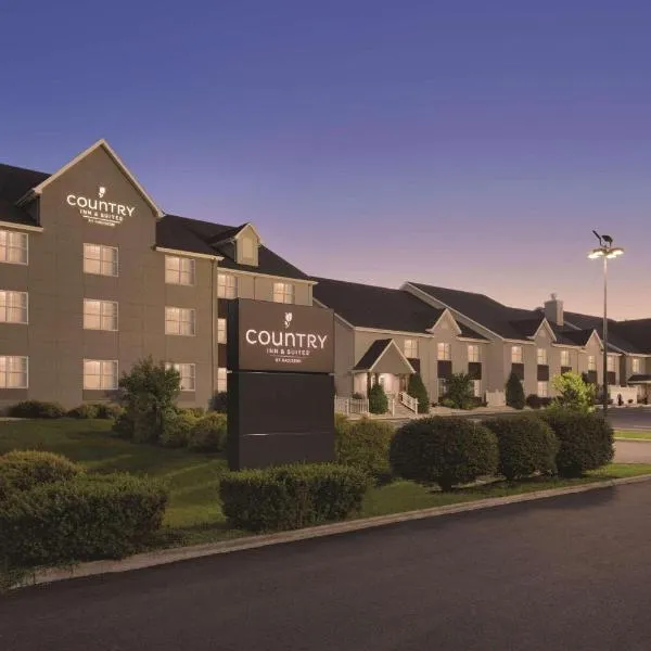 罗阿诺克乡村套房酒店，位于Roanoke Regional Airport-Woodrum Field的酒店