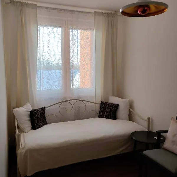 Roses Apartment，位于Baška的酒店