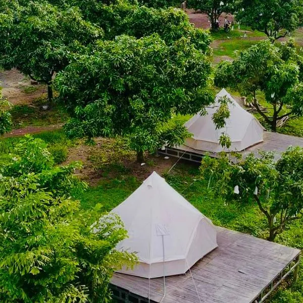 The Secret Garden Camping - Hồ Trị An，位于Ấp Nguyễn Thái Học的酒店