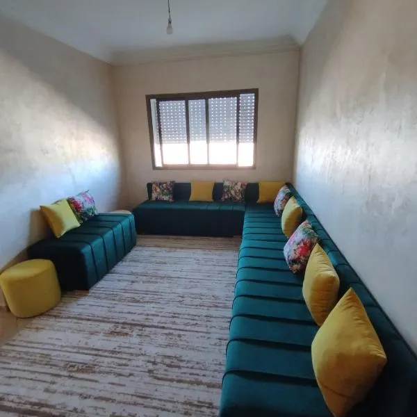 Appartement Cozy Louizia，位于Aïn Sferjila的酒店