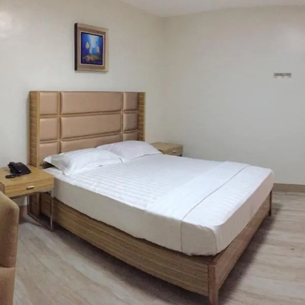 Meaco Royal Hotel - Valenzuela，位于Subusub的酒店