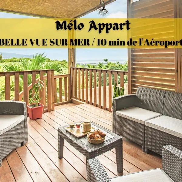 Mélo Appart avec sa terrasse spacieuse et vue entre Mer & montagne，位于圣玛丽的酒店