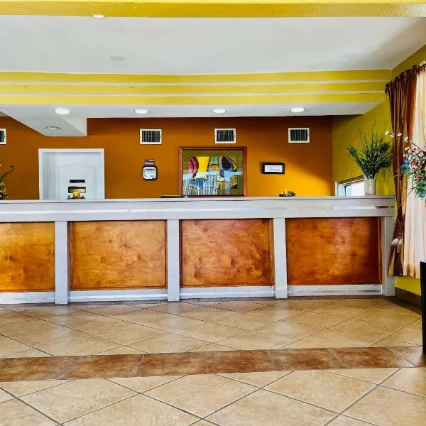 Econo Lodge Del Rio，位于德尔里奥的酒店