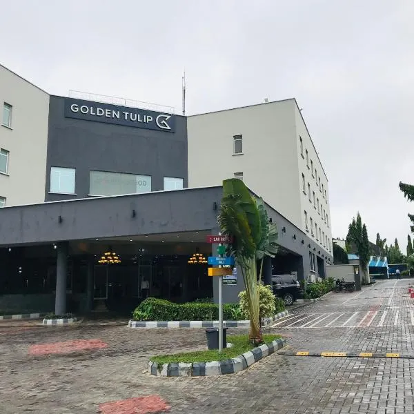 Golden Tulip Ibadan，位于Asi的酒店