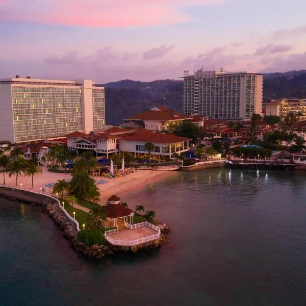 牙买加月宫酒店，位于Content的酒店