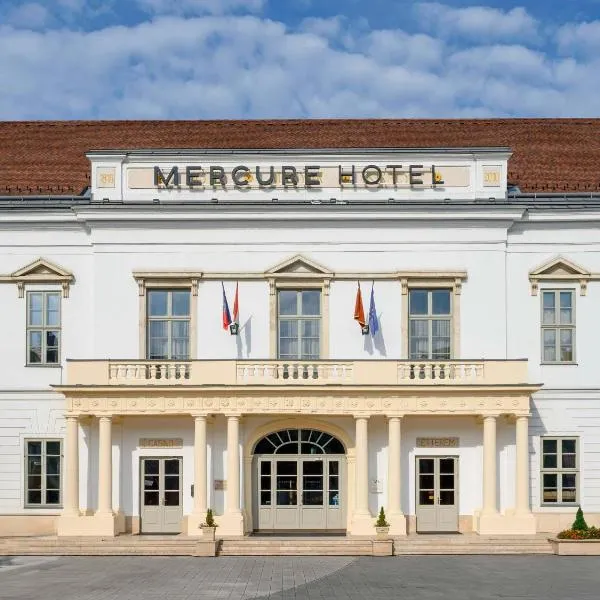 Mercure Szekesfehervar Magyar Kiraly，位于Sárkeresztes的酒店