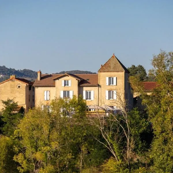 Chambres et tables d' hôtes，位于Égliseneuve-des-Liards的酒店