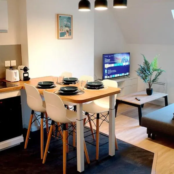 The Cozy Downtown Duplex，位于谢夫勒斯的酒店