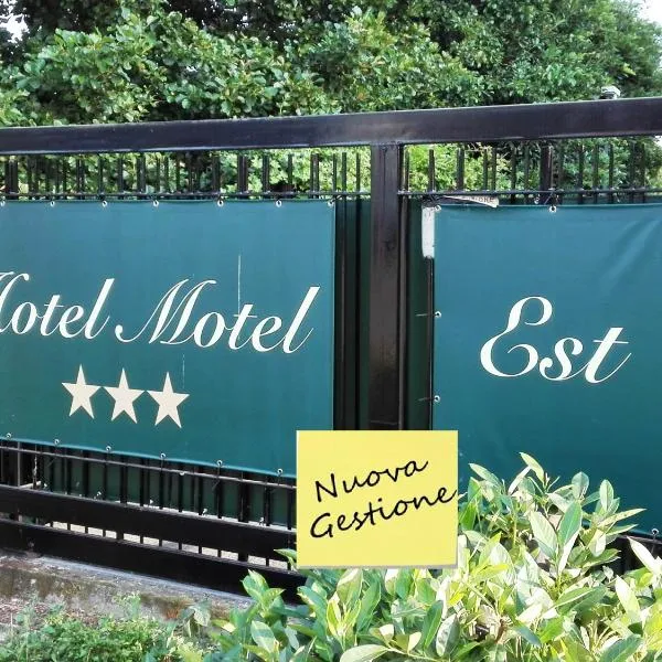 Hotel Motel Est，位于佩斯基耶拉博罗梅奥的酒店