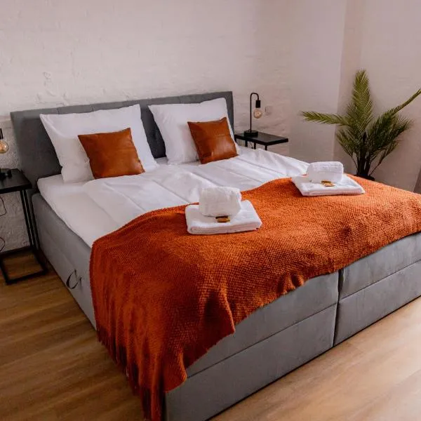 Highlight am Stadtplatz Mühldorf - C4S COME4STAY - 2 Zimmer Wohnung I bis zu 5 Gäste，位于米尔多夫的酒店