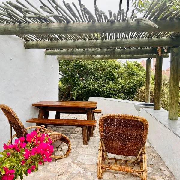 Stay at Bokkoms in Paternoster Self Catering Accommodation，位于帕特诺斯特的酒店