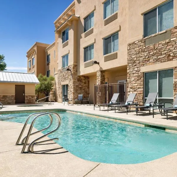 罗斯威尔费尔菲尔德套房酒店，位于罗斯威尔的酒店