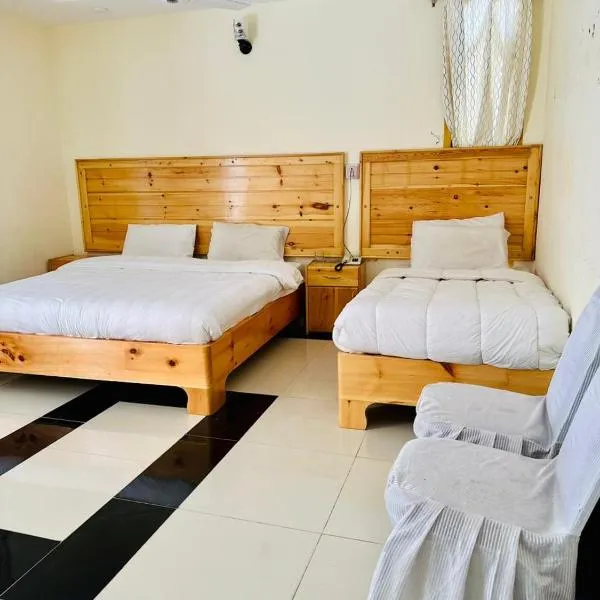 F R Darya e Swat Hotel，位于斯瓦特的酒店