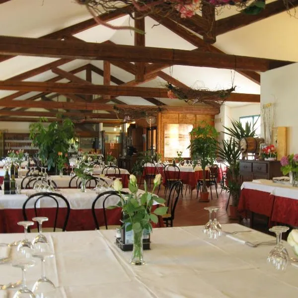 坎尼维耶餐厅酒店，位于San Giuseppe的酒店