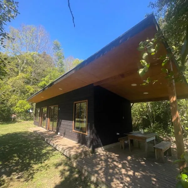 Pucura Eco Lodge，位于柯纳里佩的酒店