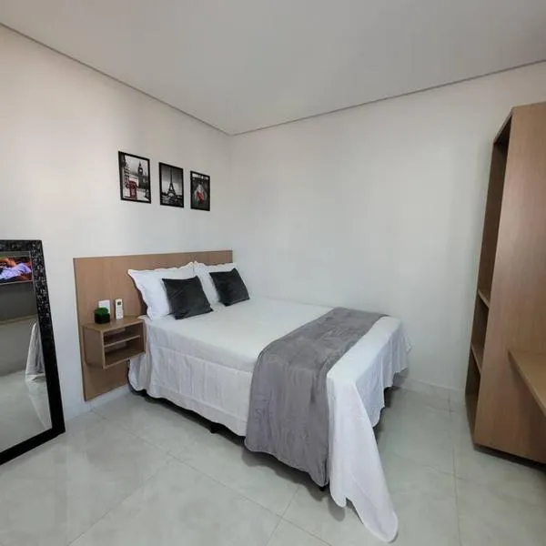Apartamento mobilhado,5 minutos do aeroporto，位于马拉巴的酒店