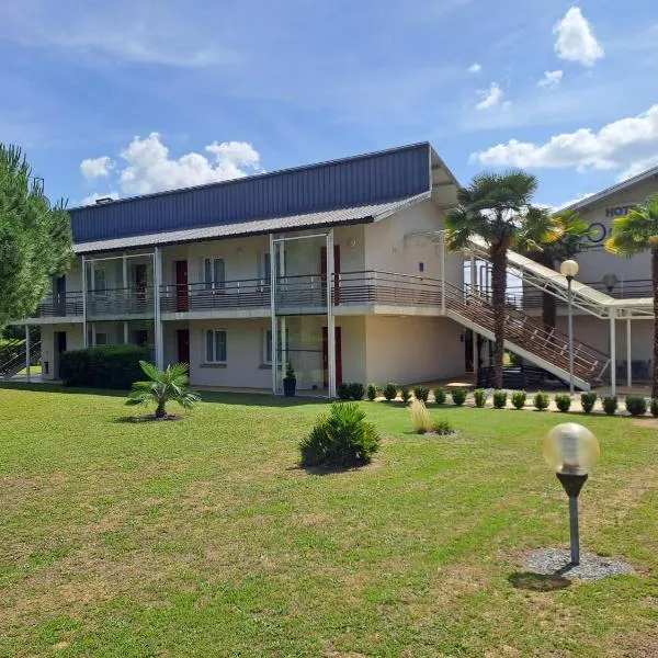 Hotel Anjou à L'Océane Angers-Le Mans，位于Corzé的酒店