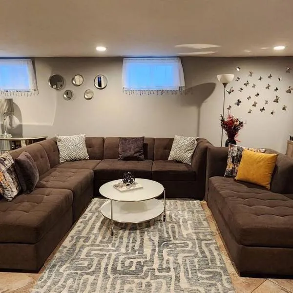 Beautiful & Cozy one Bedroom Apartment near Boston & Airport，位于里维尔的酒店