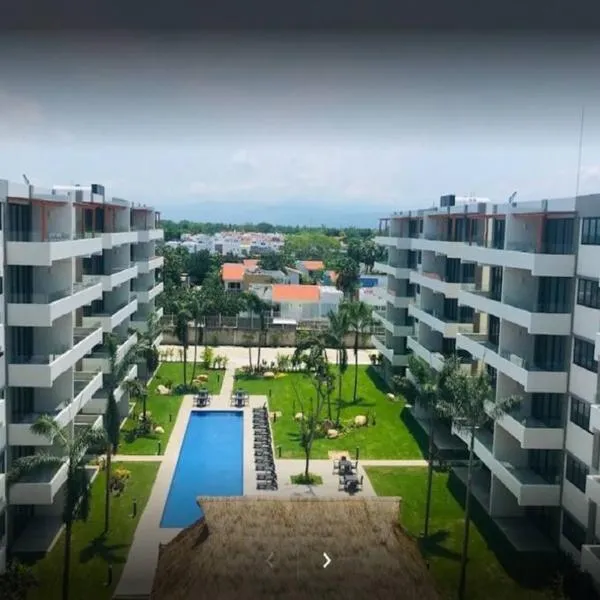 Nuevo Vallarta Lovely 2 bedroom condo pool front，位于新巴利亚塔的酒店