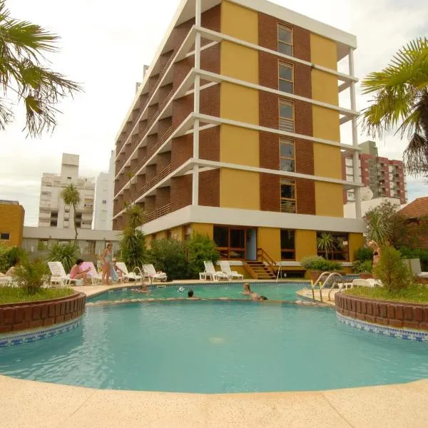 基亚瓦里酒店，位于Costa Azul的酒店