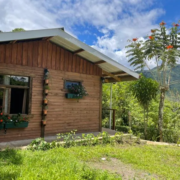 Cabaña de montaña，位于Paraíso的酒店