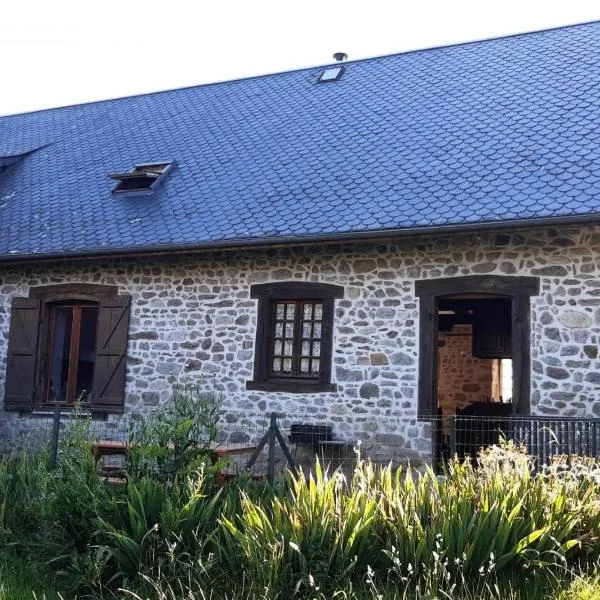 Gîte de France à Lamazière-Haute 2 épis - Gîte de France 5 personnes 934，位于于塞勒的酒店