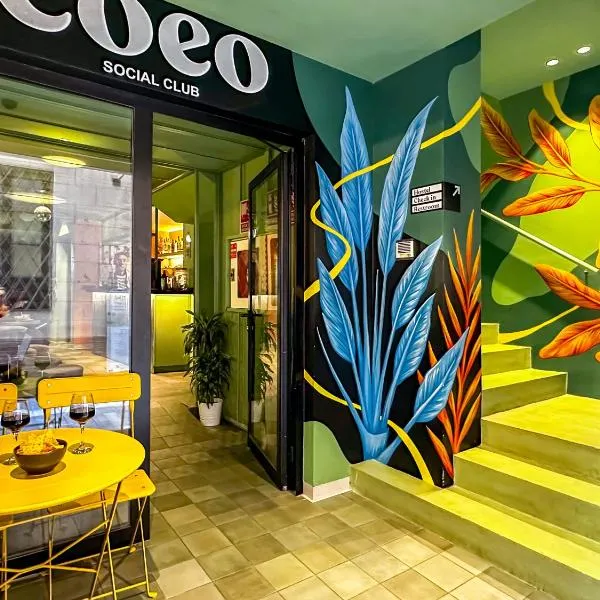 Coeo Pod Hostel Beatas，位于马拉加的酒店