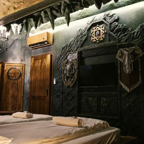 Excalibur miniHotel，位于埃格尔的酒店