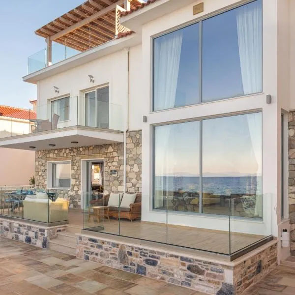 The Beach House - Mansion with Swimming Pool，位于Kámpos的酒店