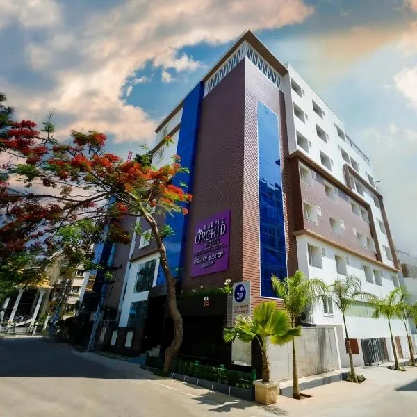 Zip By Spree Hotels PurpleOrchid Whitefield，位于Mālūr的酒店