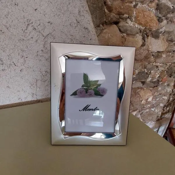 Istanti - Menta，位于科斯蒂廖莱萨卢佐的酒店