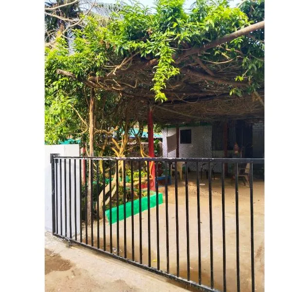 Cockerel Traditional Goan 2BHK Entire Home，位于卡纳科纳的酒店