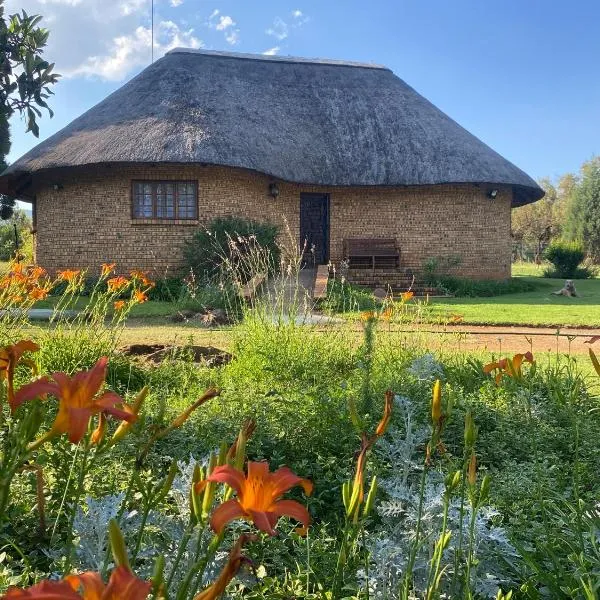 Soetgeluk Farm Cottage，位于Kophou的酒店