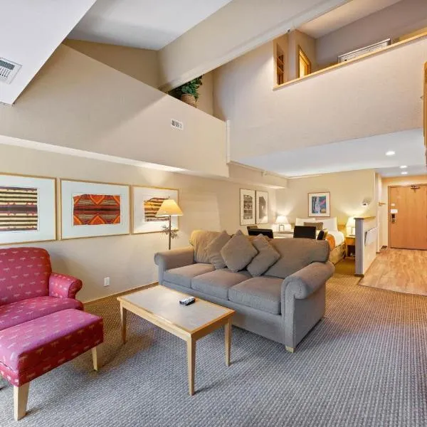 Palisades Tahoe Lodge Rentals Studio Loft #334，位于奥林匹克谷的酒店