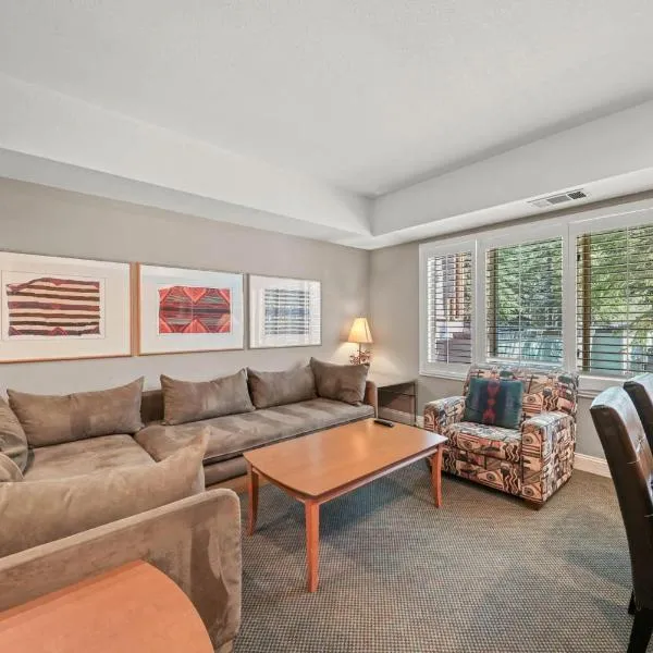 Palisades Tahoe Lodge Rentals Studio #226，位于奥林匹克谷的酒店