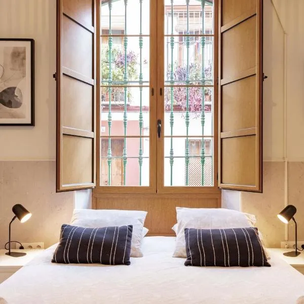 Modern spacious apartment central of Seville，位于塞维利亚的酒店