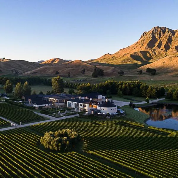 Craggy Range Luxury Vineyard Retreat，位于Te Awanga的酒店