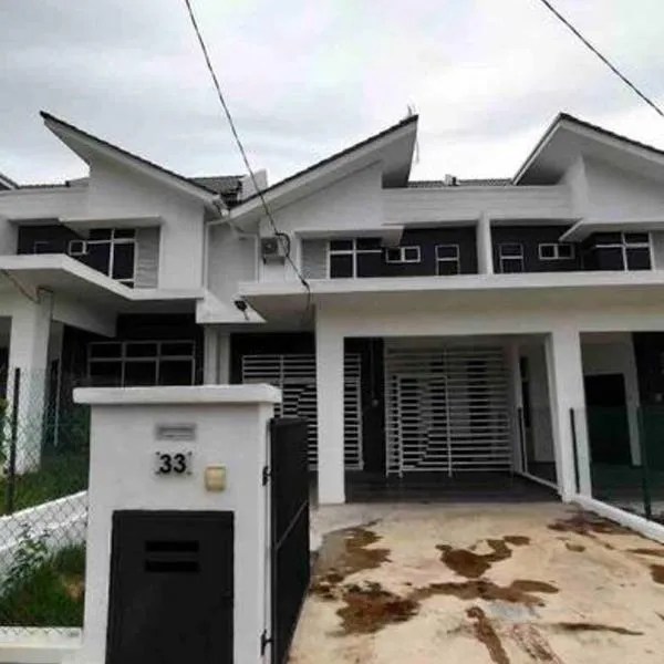 Nurul Homestay Ajil，位于Bukit Payong的酒店