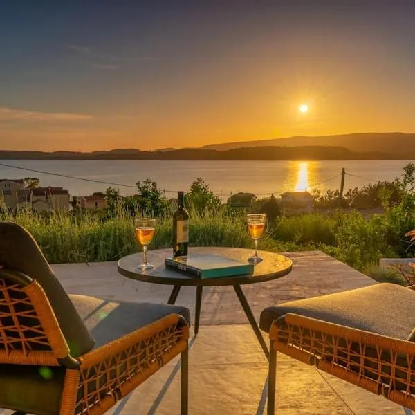 THALASSA VIEW RESIDENCE，位于阿尔戈斯托利翁的酒店